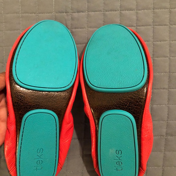 Poppy Tieks - Sold Out! - Picture 5 of 5